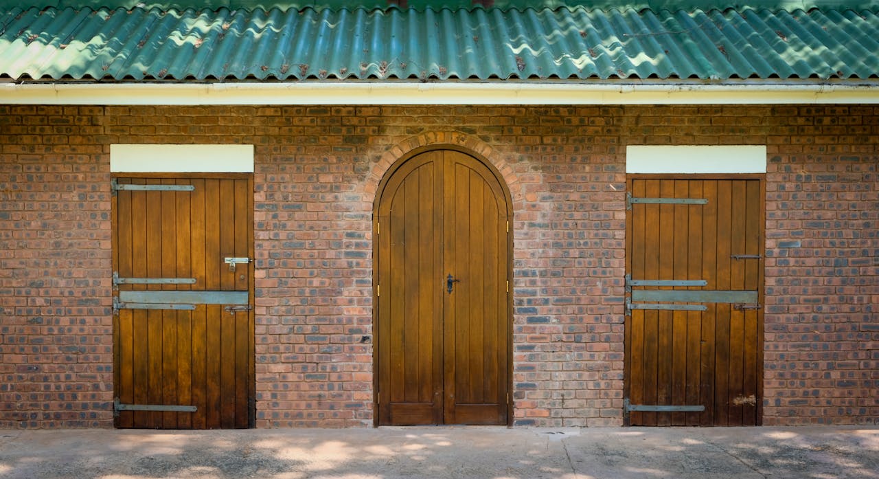 Bygga dörr med hakgångjärn